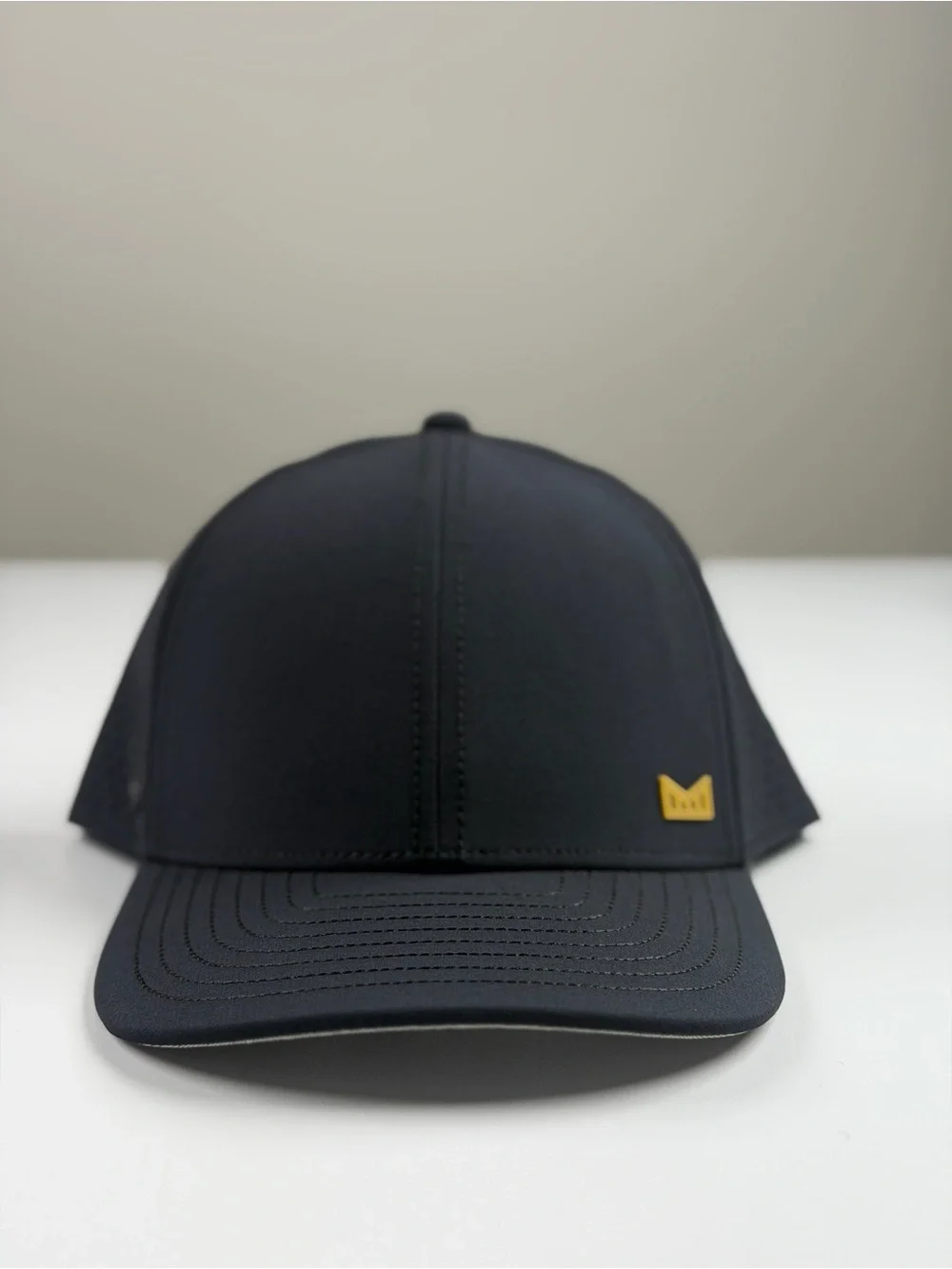 Melin A-Game Icon Hydro Performance Snapback Hat in Black / Gum, Classic